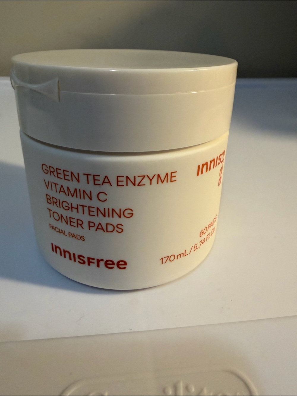 Innisfree Green Tea Enzyme Vitamin C Brightening Toner Pads - White